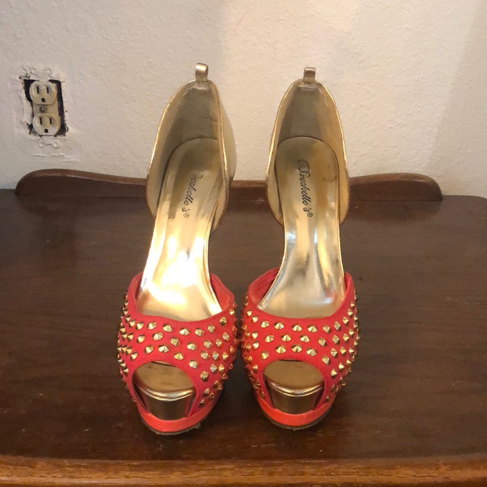 3 1/2- 4 in heels